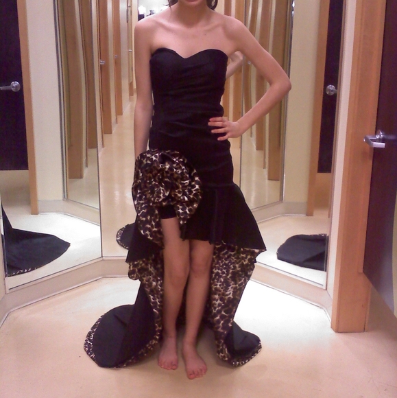 Windsor Black Leopard High Low Dress - Picture 5 of 12
